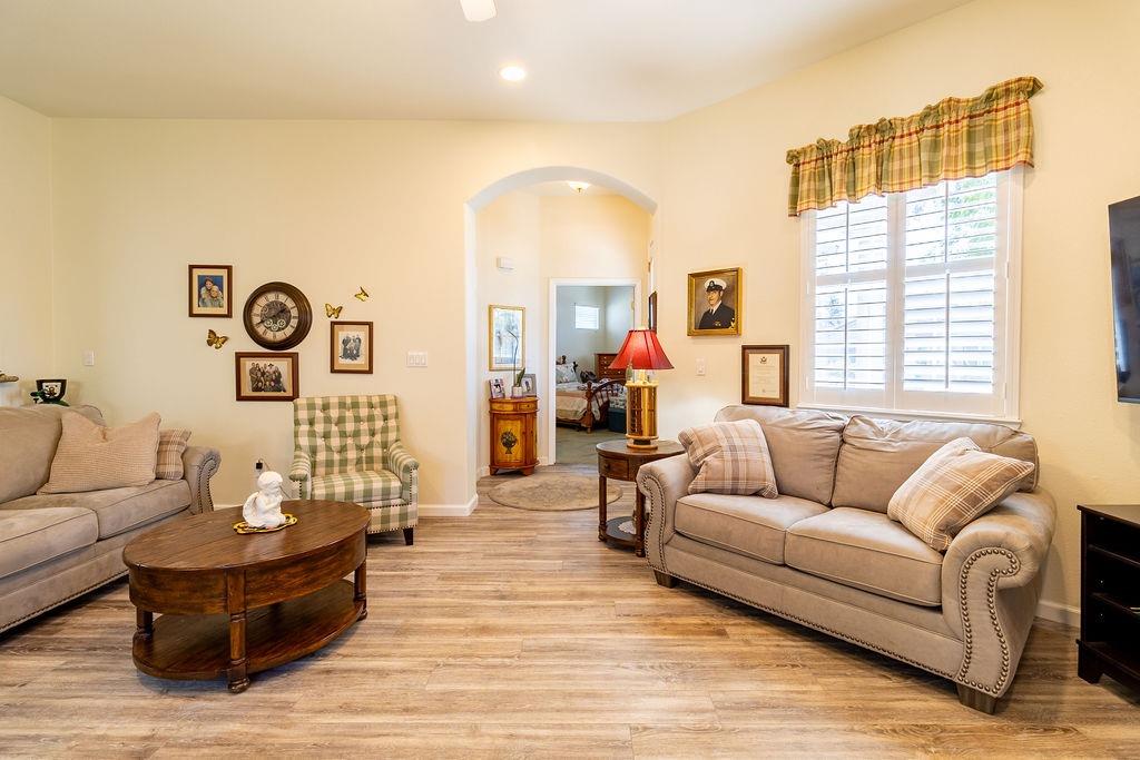 Detail Gallery Image 9 of 31 For 435 Sea Cove Dr, Ripon,  CA 95366 - 2 Beds | 2 Baths