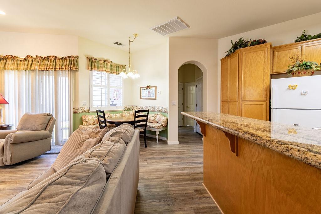 Detail Gallery Image 10 of 31 For 435 Sea Cove Dr, Ripon,  CA 95366 - 2 Beds | 2 Baths