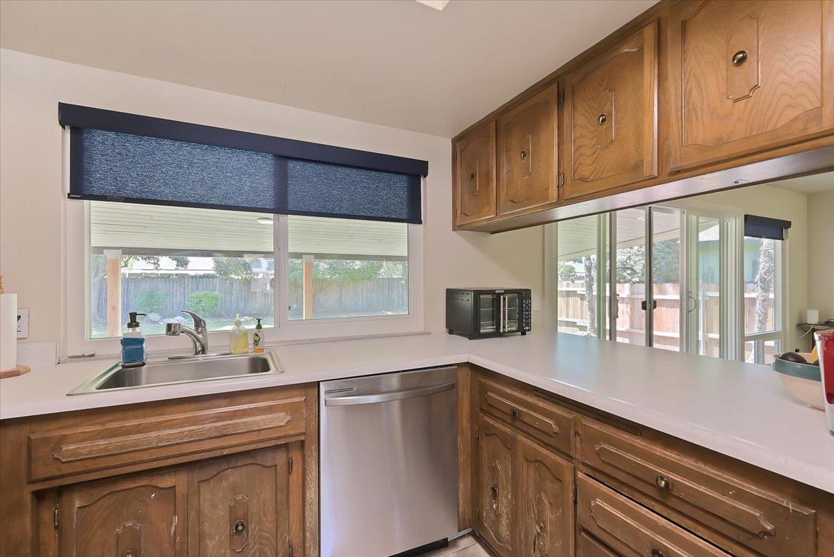 Detail Gallery Image 16 of 42 For 1150 Cecily Ct, Yuba City,  CA 95991 - 3 Beds | 2 Baths