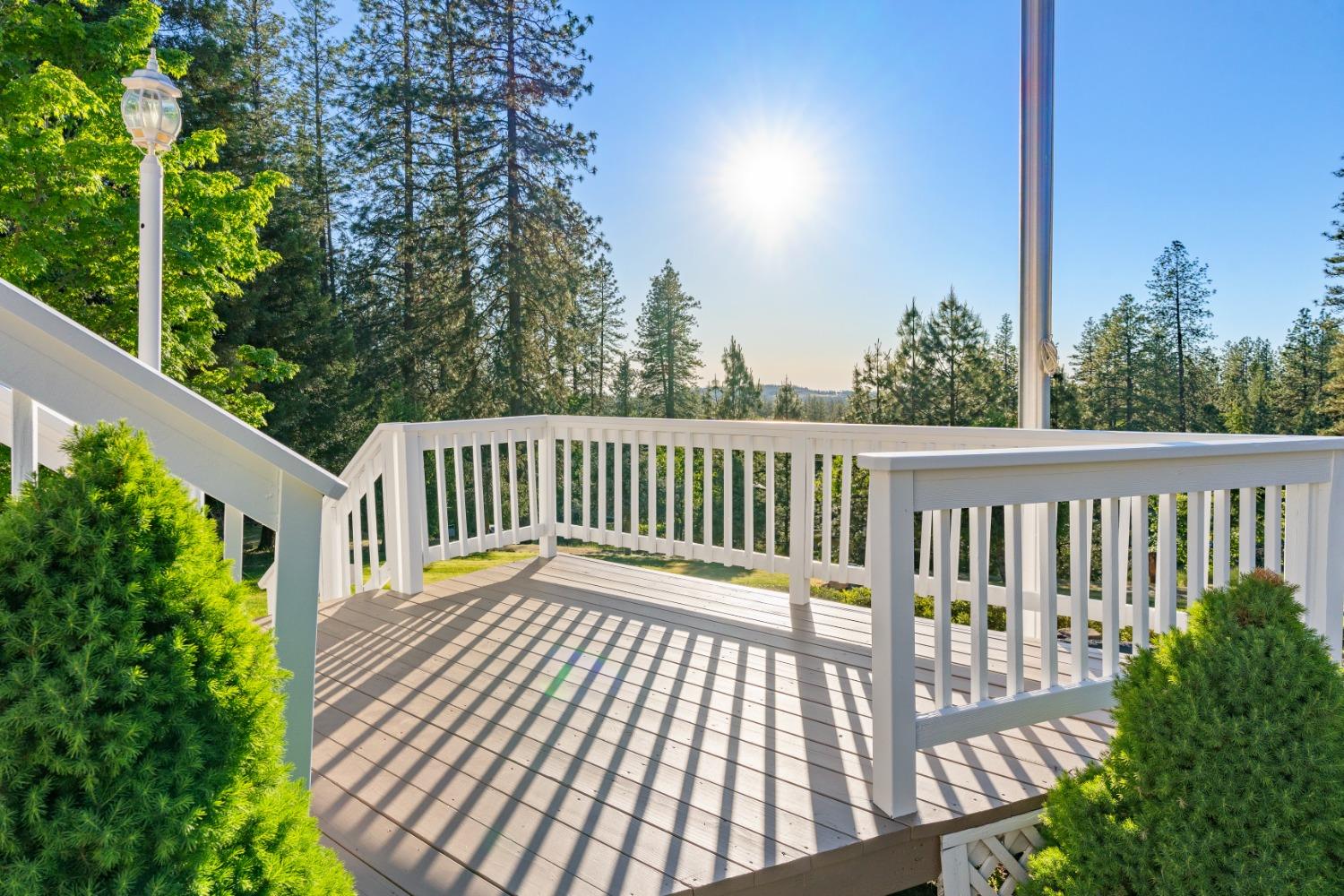 Detail Gallery Image 25 of 72 For 14260 La Barr Pines Drive, Grass Valley,  CA 95949 - 3 Beds | 2 Baths