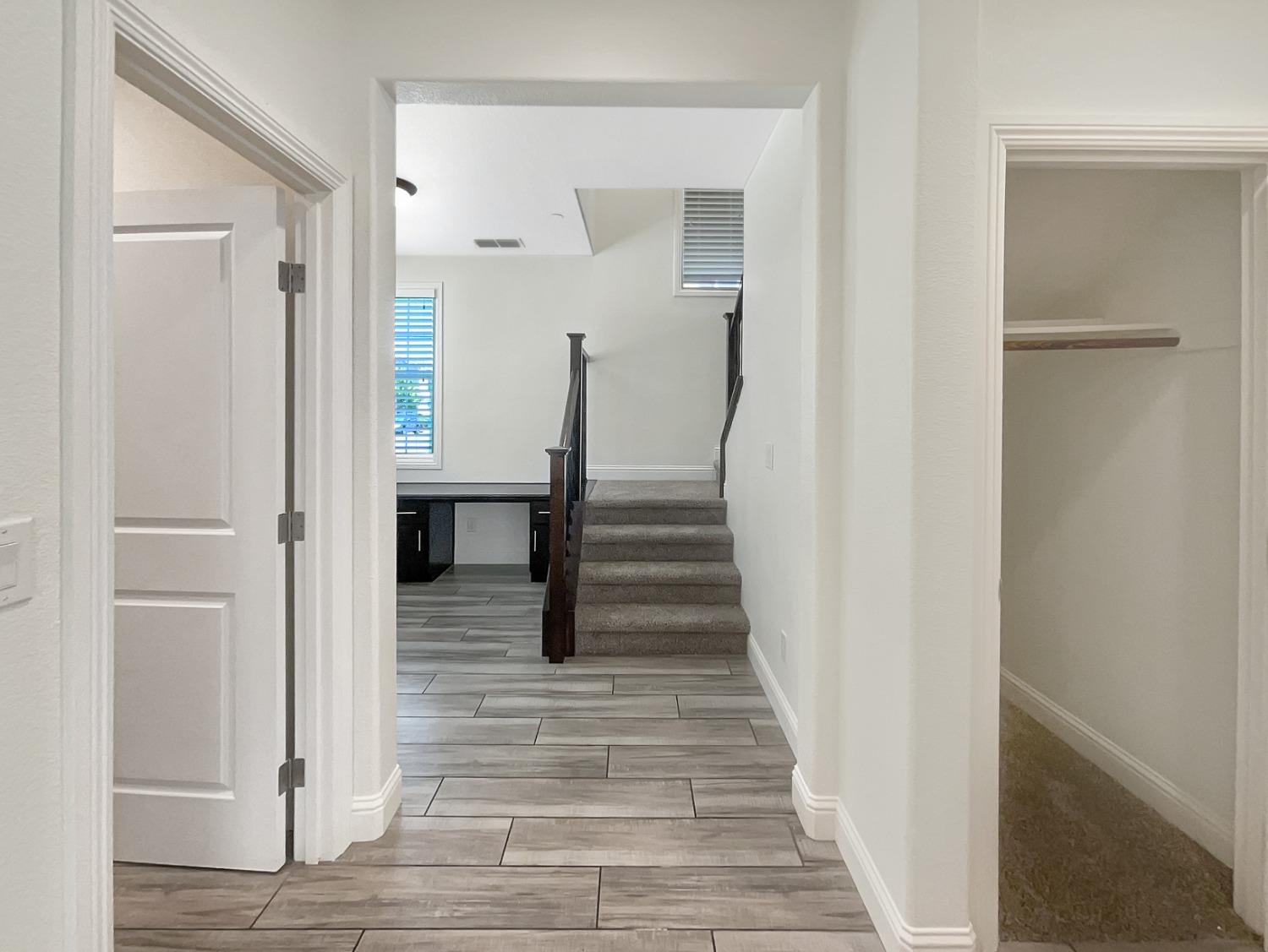 Detail Gallery Image 18 of 38 For 221 Colner Cir, Folsom,  CA 95630 - 3 Beds | 2/1 Baths