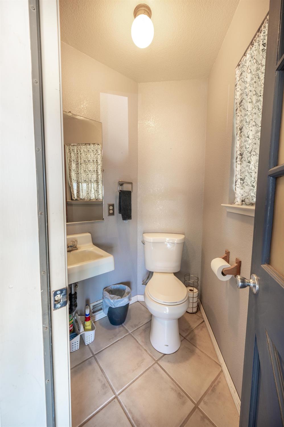 Detail Gallery Image 20 of 79 For 5866 Wilkins Ave, Oakdale,  CA 95361 - 3 Beds | 2/1 Baths