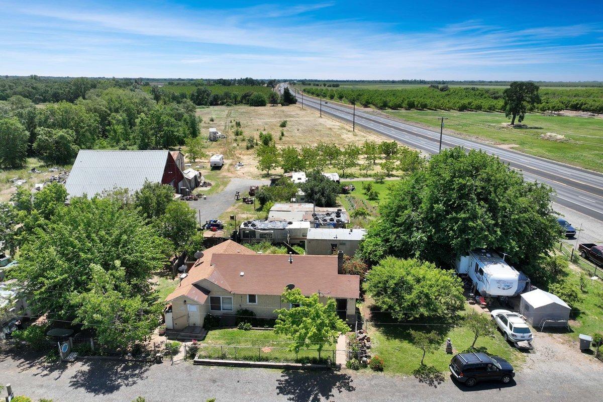 Detail Gallery Image 1 of 41 For 992 Hwy 70 Hwy, Oroville,  CA 95965 - 3 Beds | 1 Baths