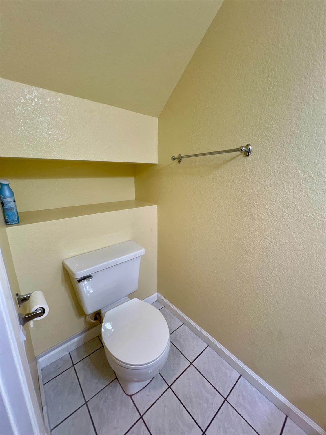 Detail Gallery Image 35 of 39 For 3309 Siskiyou Way, Modesto,  CA 95350 - 3 Beds | 2/1 Baths