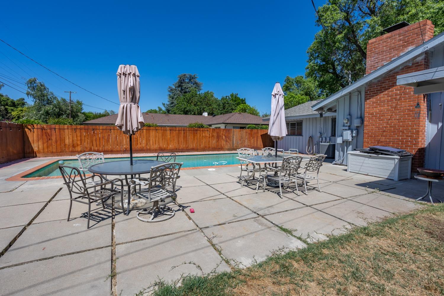 Detail Gallery Image 8 of 28 For 1138 Fordham Ave, Modesto,  CA 95350 - 3 Beds | 2 Baths