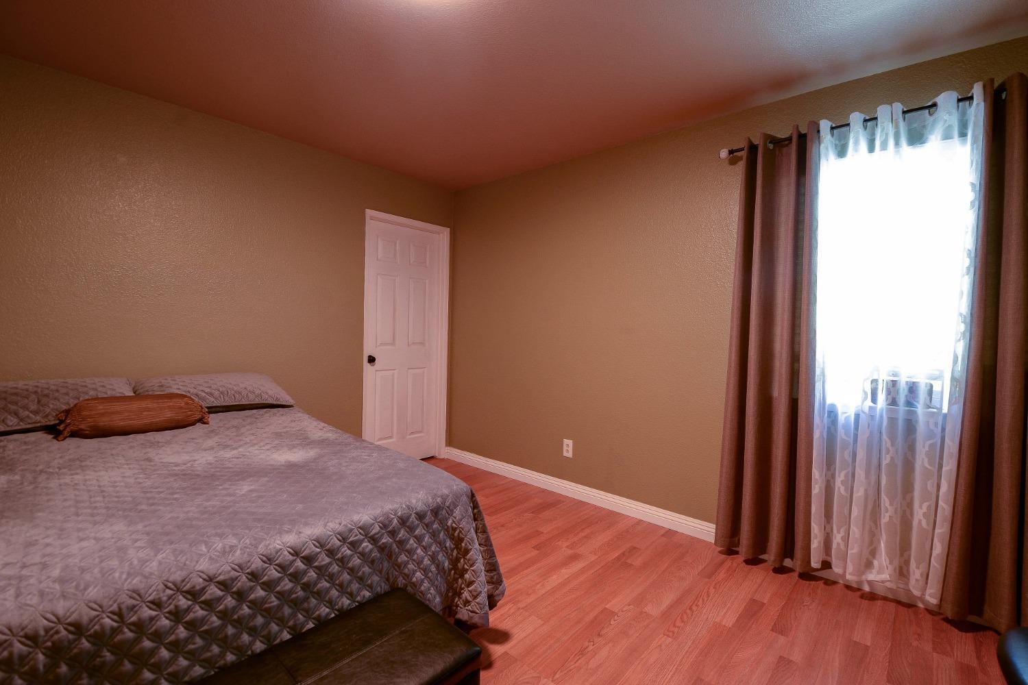 Detail Gallery Image 37 of 57 For 553 Elmwood Dr, Los Banos,  CA 93635 - 3 Beds | 2 Baths