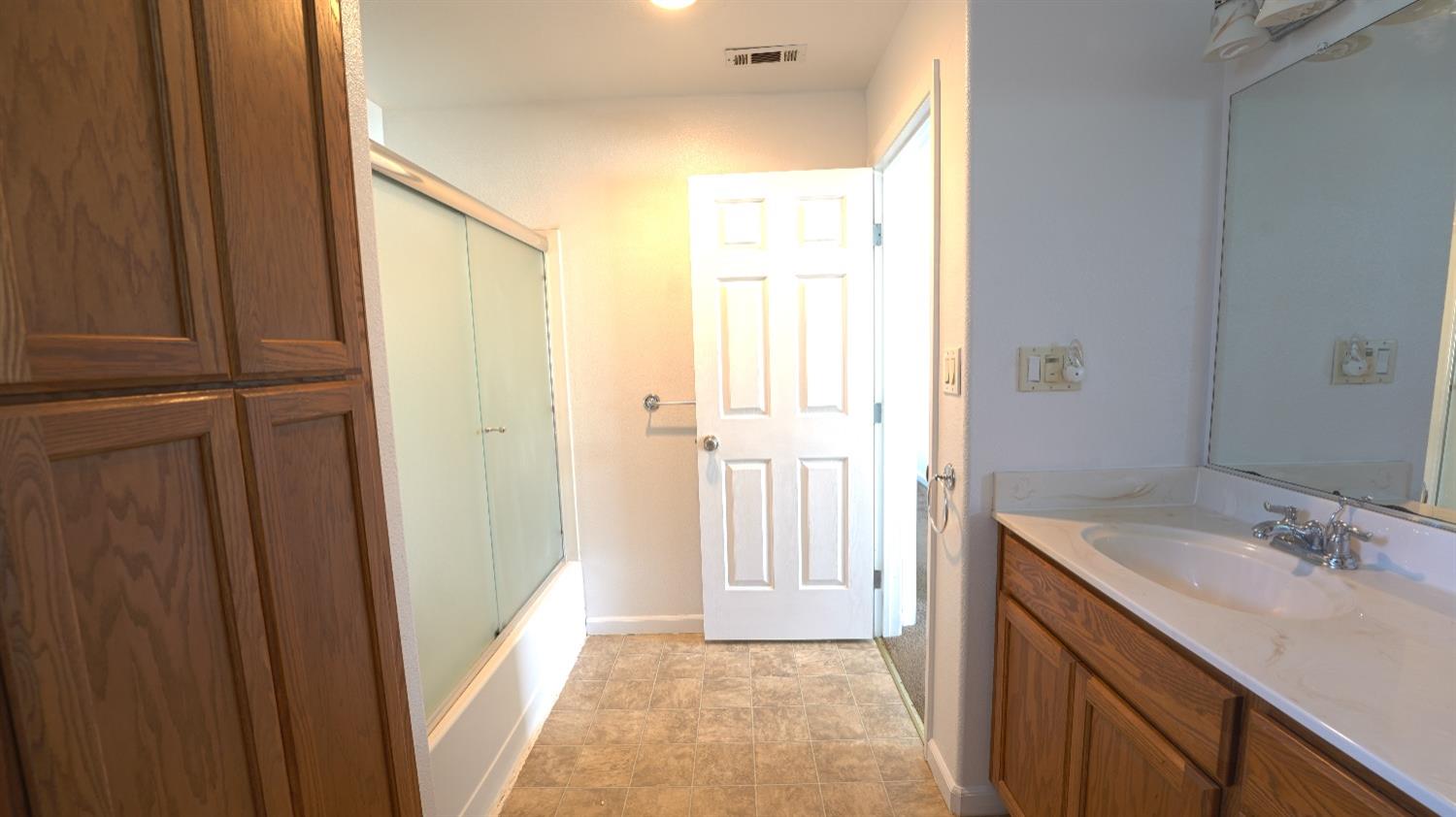 Detail Gallery Image 21 of 27 For 26737 Plainfield St, Esparto,  CA 95627 - 5 Beds | 2/1 Baths