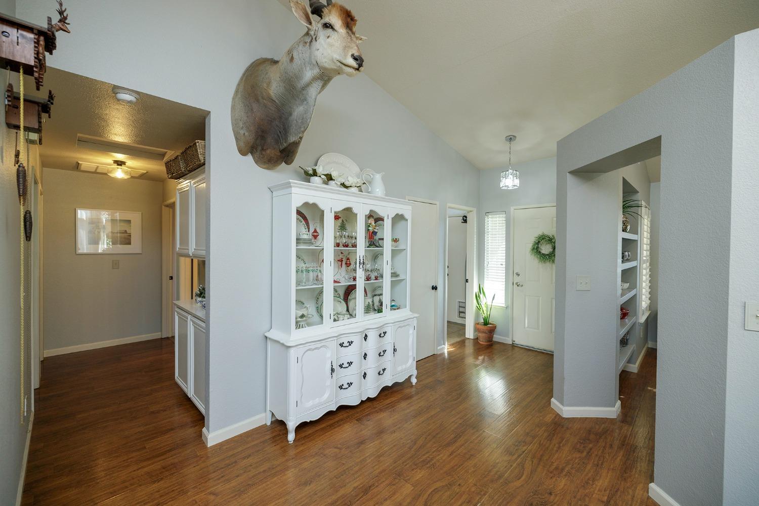 Detail Gallery Image 6 of 45 For 5661 Rose Brook Dr, Riverbank,  CA 95367 - 3 Beds | 2 Baths