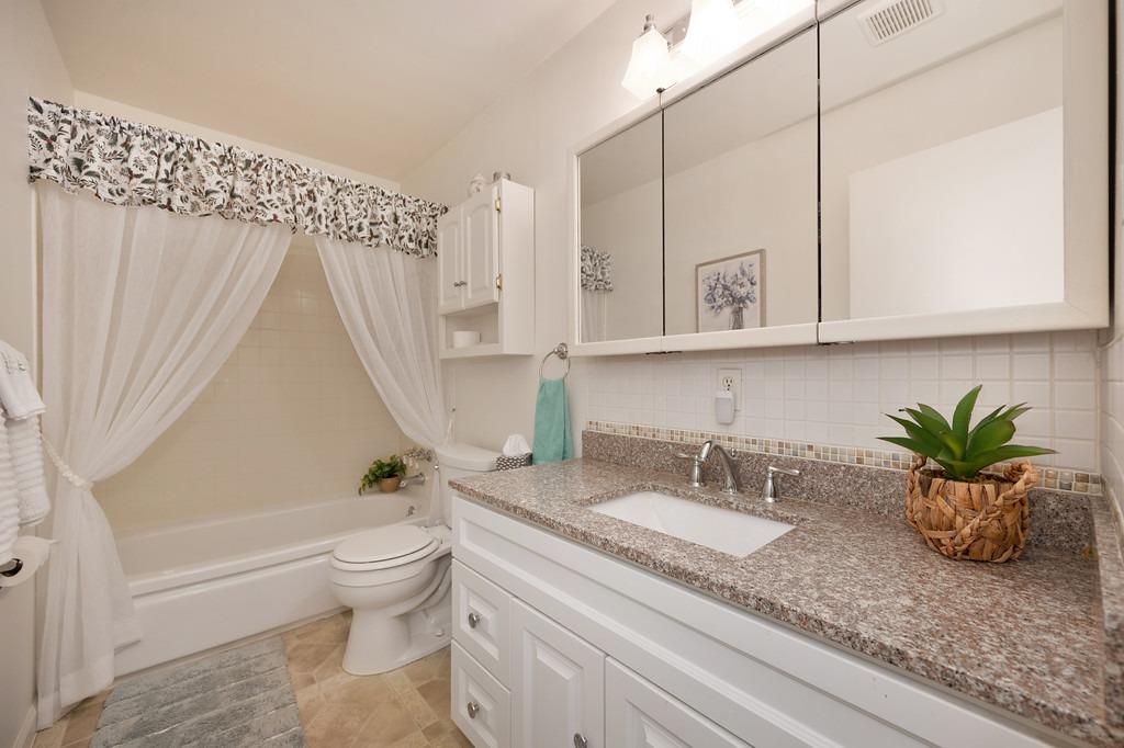 Detail Gallery Image 22 of 33 For 2529 Midland Way, Carmichael,  CA 95608 - 3 Beds | 2 Baths