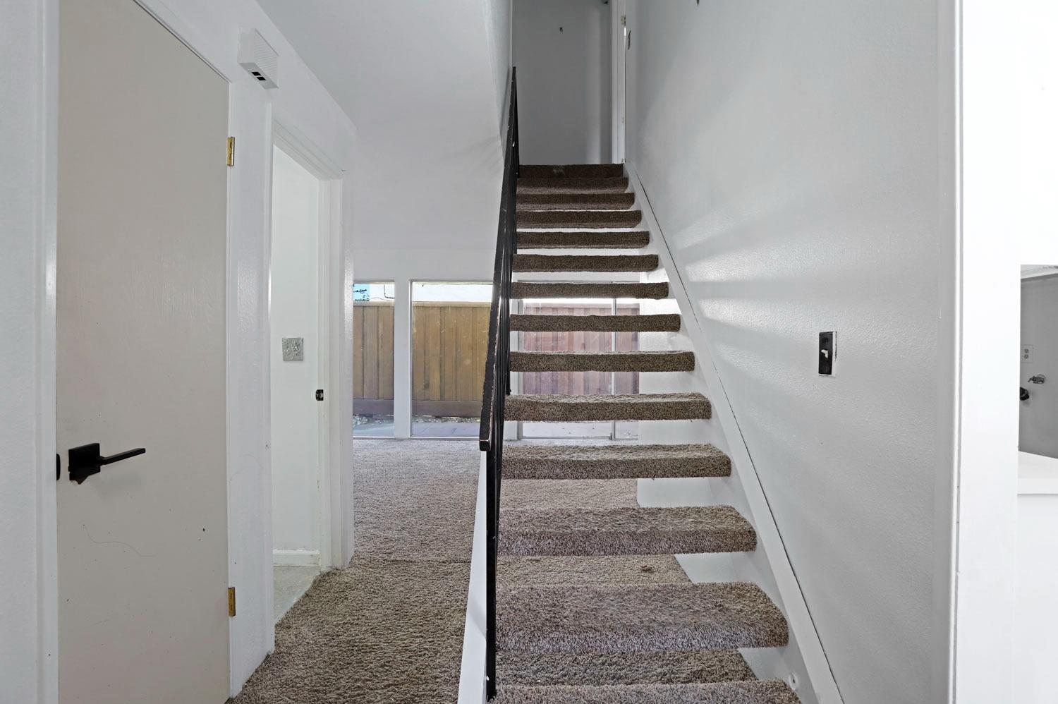 Detail Gallery Image 8 of 33 For 1109 Fawndale Ct, Modesto,  CA 95356 - 2 Beds | 1/1 Baths