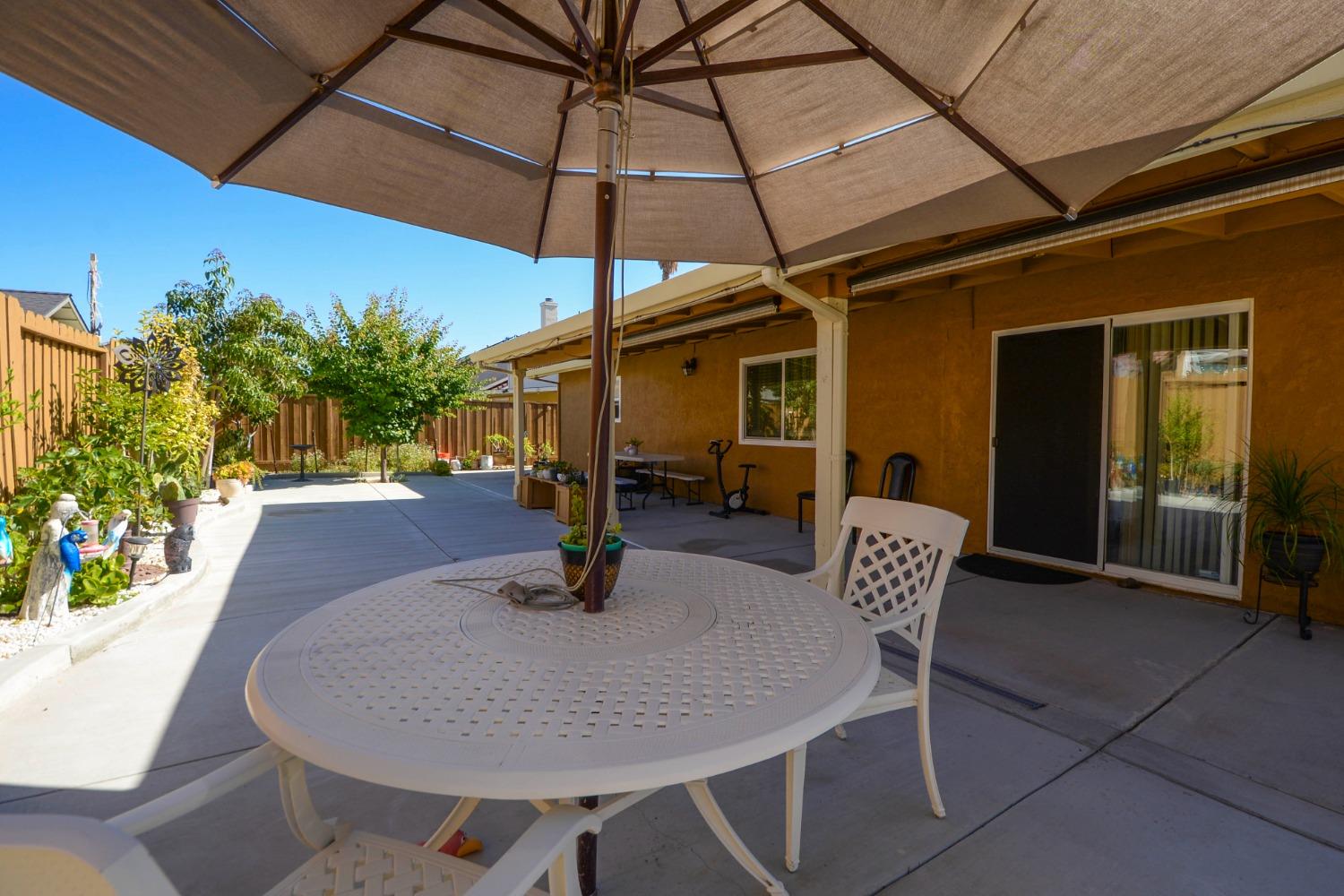 Detail Gallery Image 53 of 57 For 553 Elmwood Dr, Los Banos,  CA 93635 - 3 Beds | 2 Baths