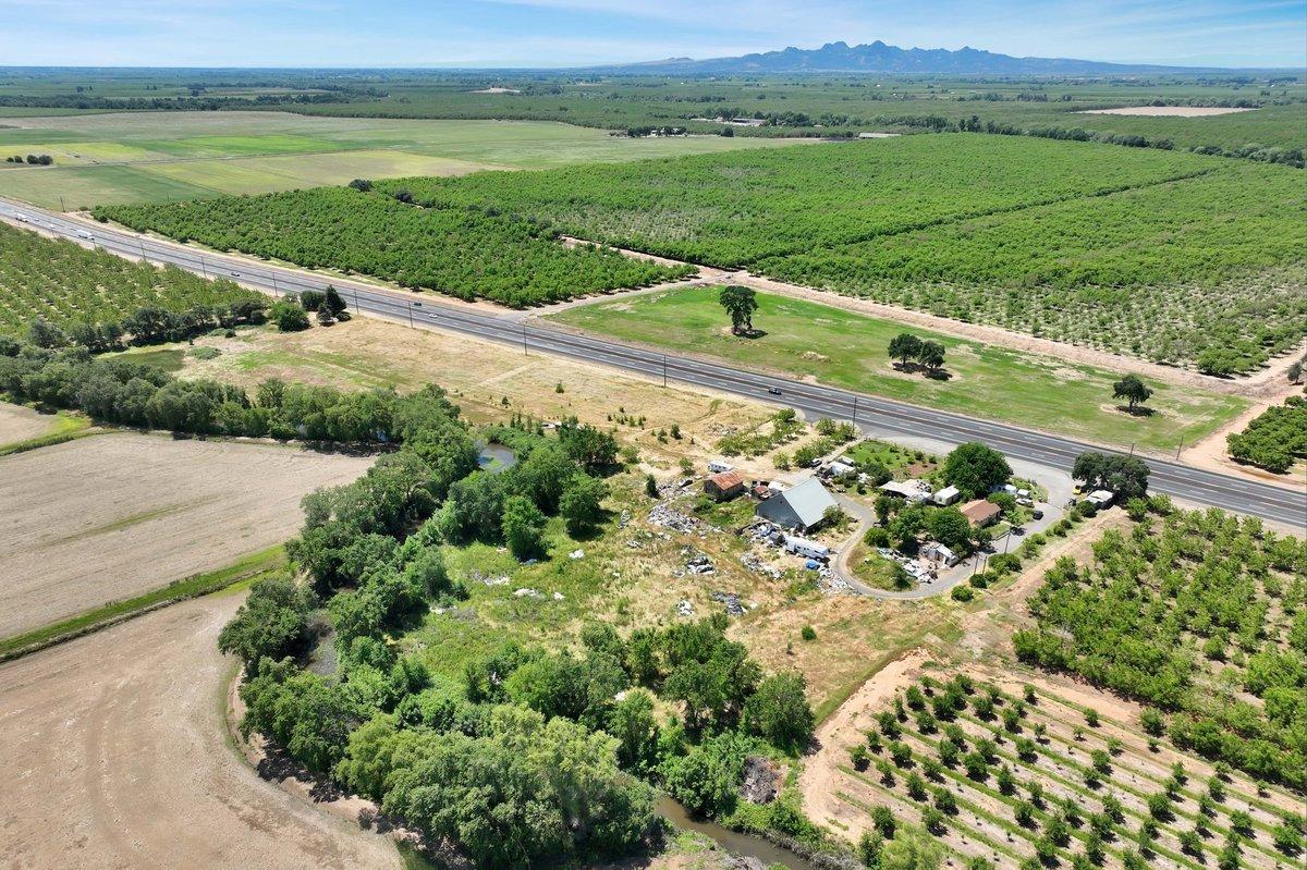 Detail Gallery Image 12 of 41 For 992 Hwy 70 Hwy, Oroville,  CA 95965 - 3 Beds | 1 Baths