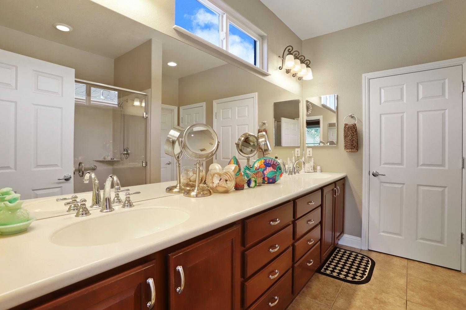 Detail Gallery Image 31 of 39 For 2343 Bellchase Dr, Manteca,  CA 95336 - 2 Beds | 2 Baths