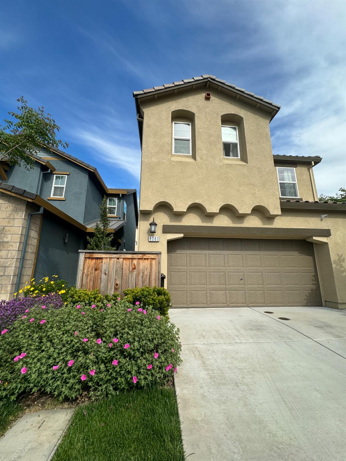 Detail Gallery Image 4 of 56 For 8383 Frontera Dr, Sacramento,  CA 95829 - 4 Beds | 2/1 Baths