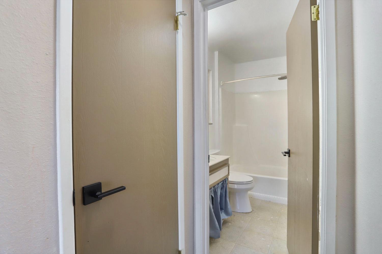 Detail Gallery Image 25 of 33 For 1109 Fawndale Ct, Modesto,  CA 95356 - 2 Beds | 1/1 Baths