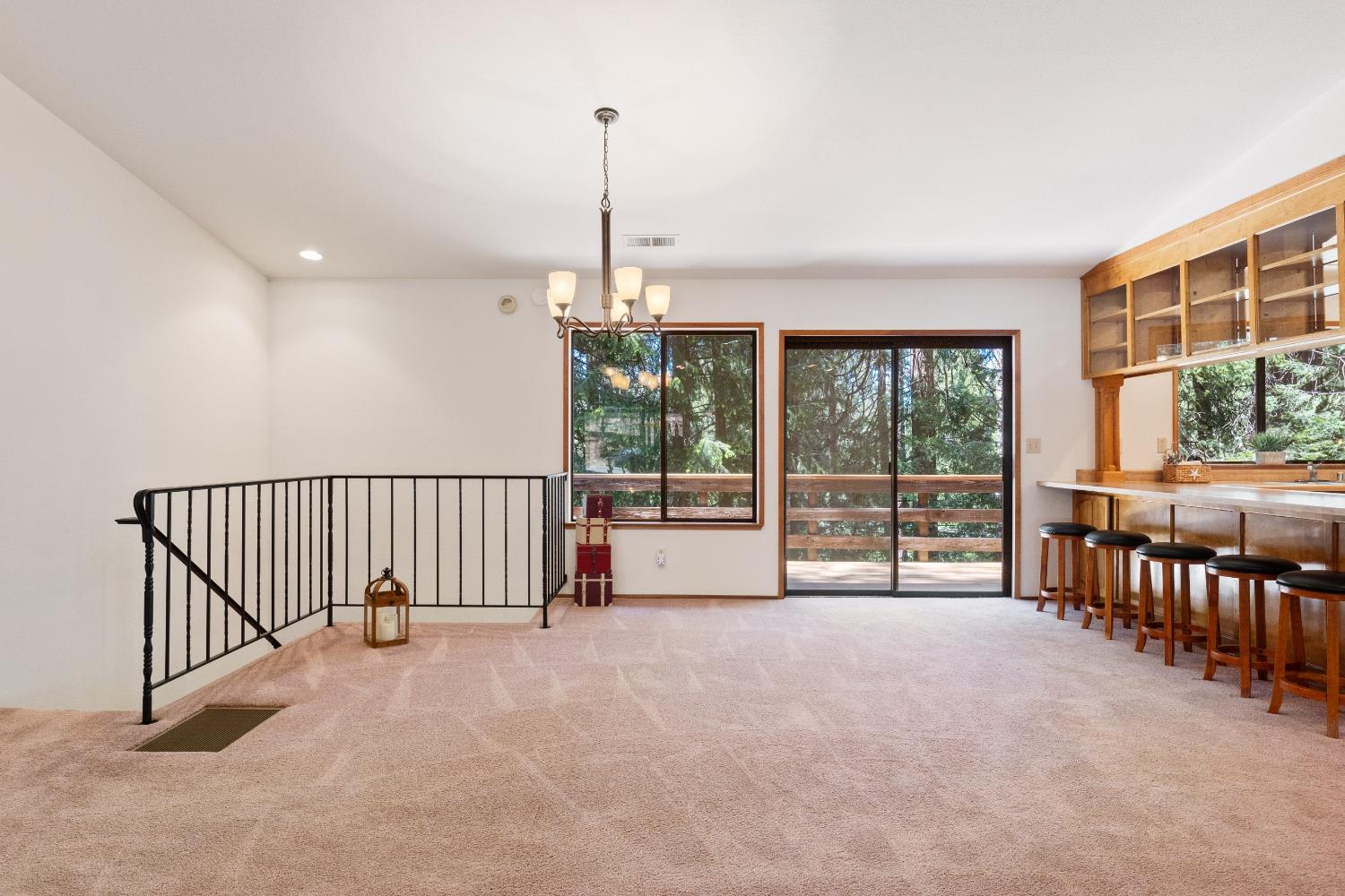 Detail Gallery Image 9 of 48 For 6725 Onyx, Pollock Pines,  CA 95726 - 3 Beds | 1/1 Baths