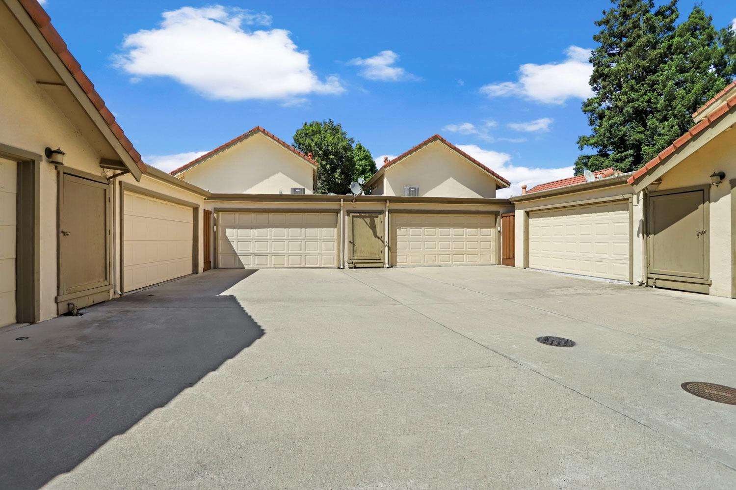 Detail Gallery Image 3 of 33 For 1109 Fawndale Ct, Modesto,  CA 95356 - 2 Beds | 1/1 Baths