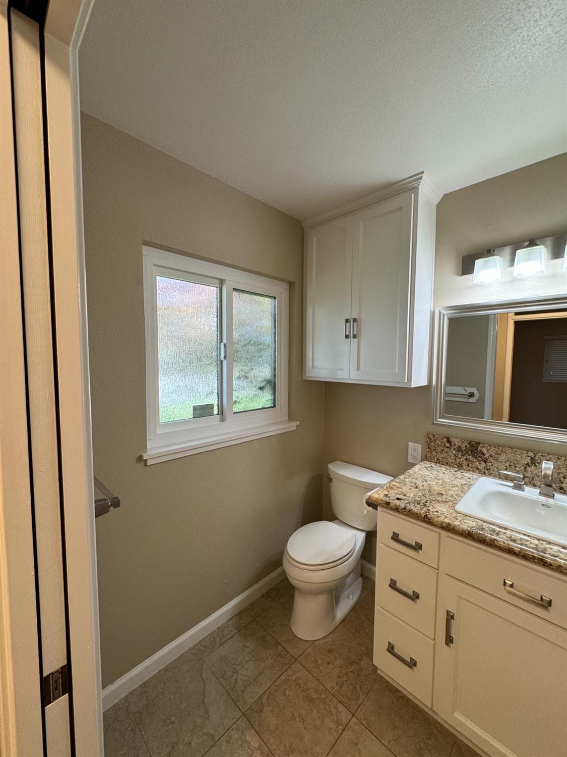 Detail Gallery Image 14 of 21 For 3012 Shenandoah Way, Modesto,  CA 95355 - 3 Beds | 2 Baths