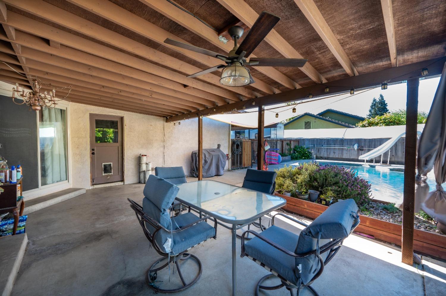 Detail Gallery Image 15 of 48 For 375 Oak Ave, Ripon,  CA 95366 - 3 Beds | 2 Baths