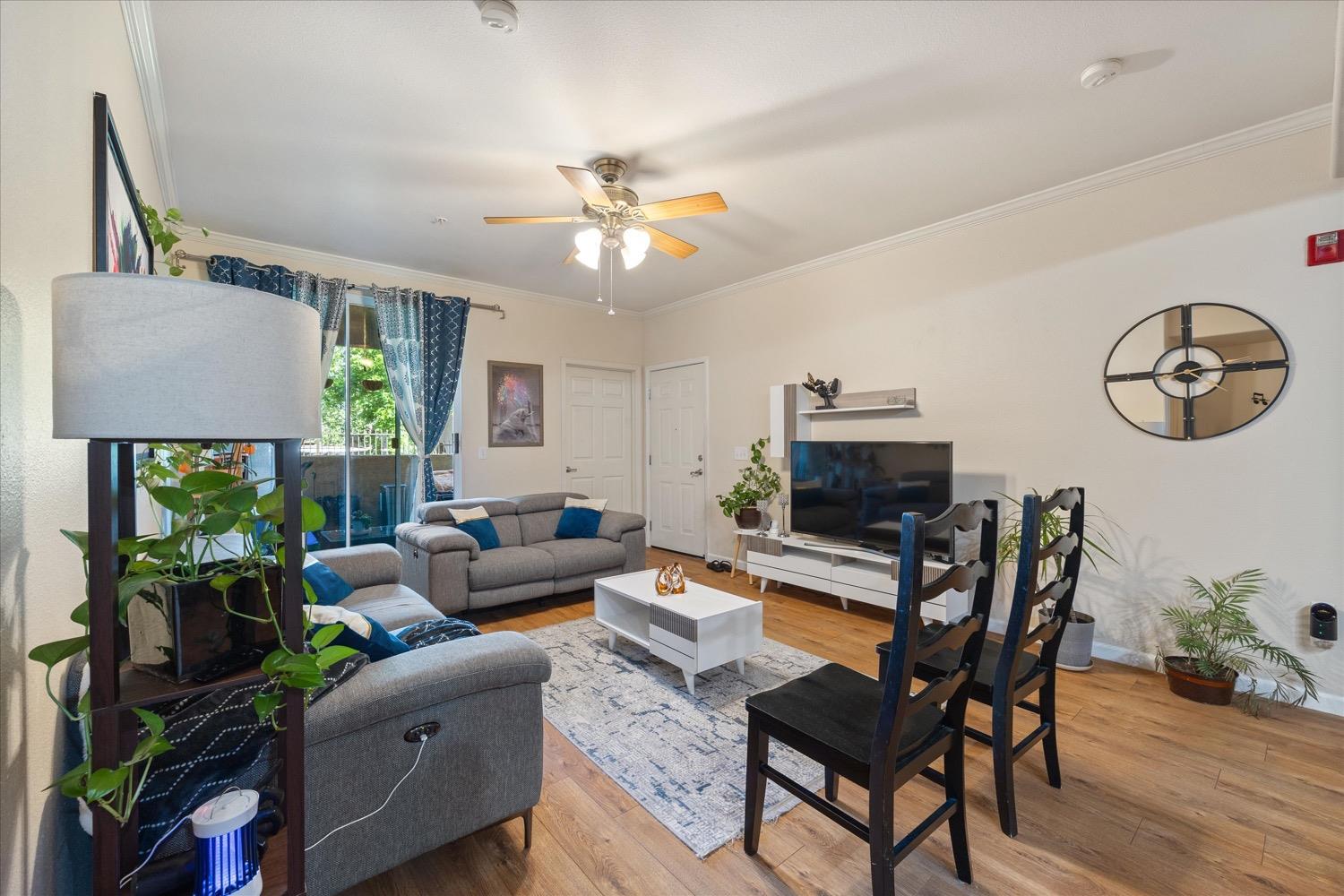 Detail Gallery Image 3 of 20 For 501 Gibson Dr #2114,  Roseville,  CA 95678 - 2 Beds | 2 Baths