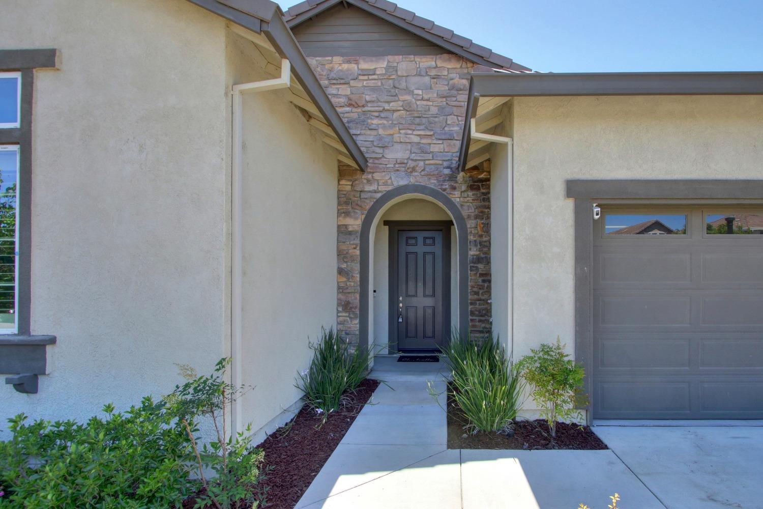 Detail Gallery Image 7 of 64 For 375 Olivadi, Sacramento,  CA 95834 - 3 Beds | 2/1 Baths