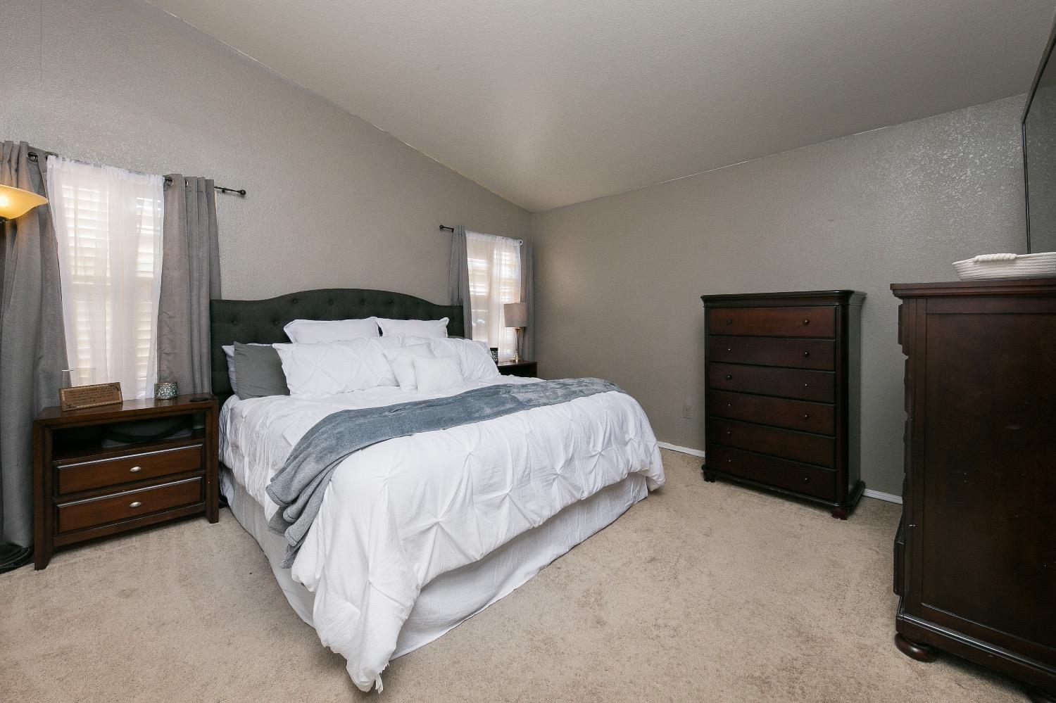 Detail Gallery Image 23 of 36 For 2062 Ulysses St, Stockton,  CA 95210 - 4 Beds | 2/1 Baths