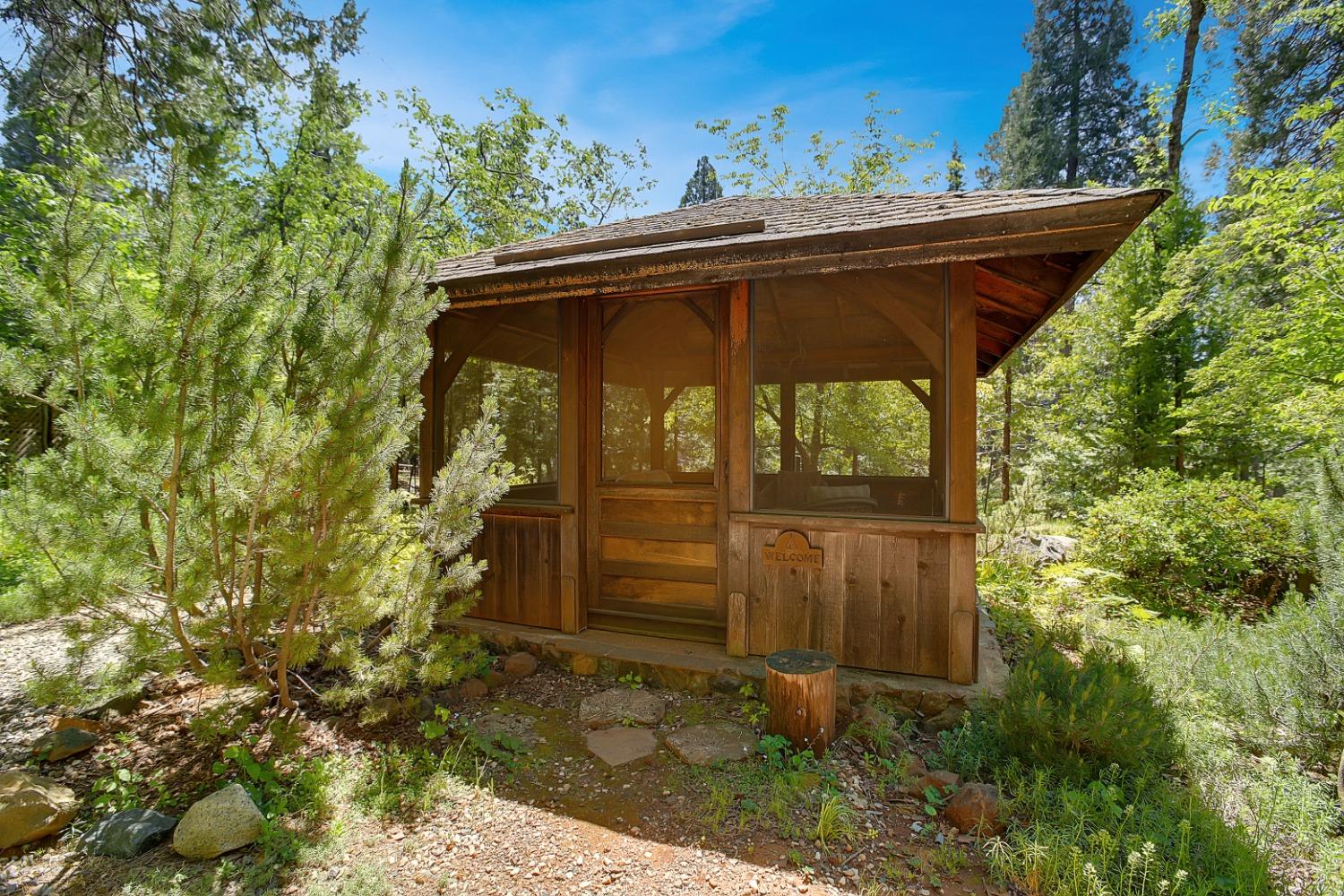 Detail Gallery Image 72 of 92 For 14189 Meadow Dr, Grass Valley,  CA 95945 - 3 Beds | 2 Baths