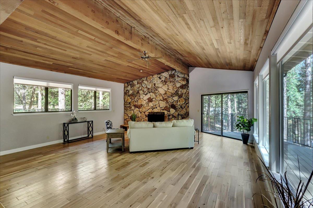Detail Gallery Image 6 of 57 For 11299 Murchie Mine Rd, Nevada City,  CA 95959 - 3 Beds | 2 Baths