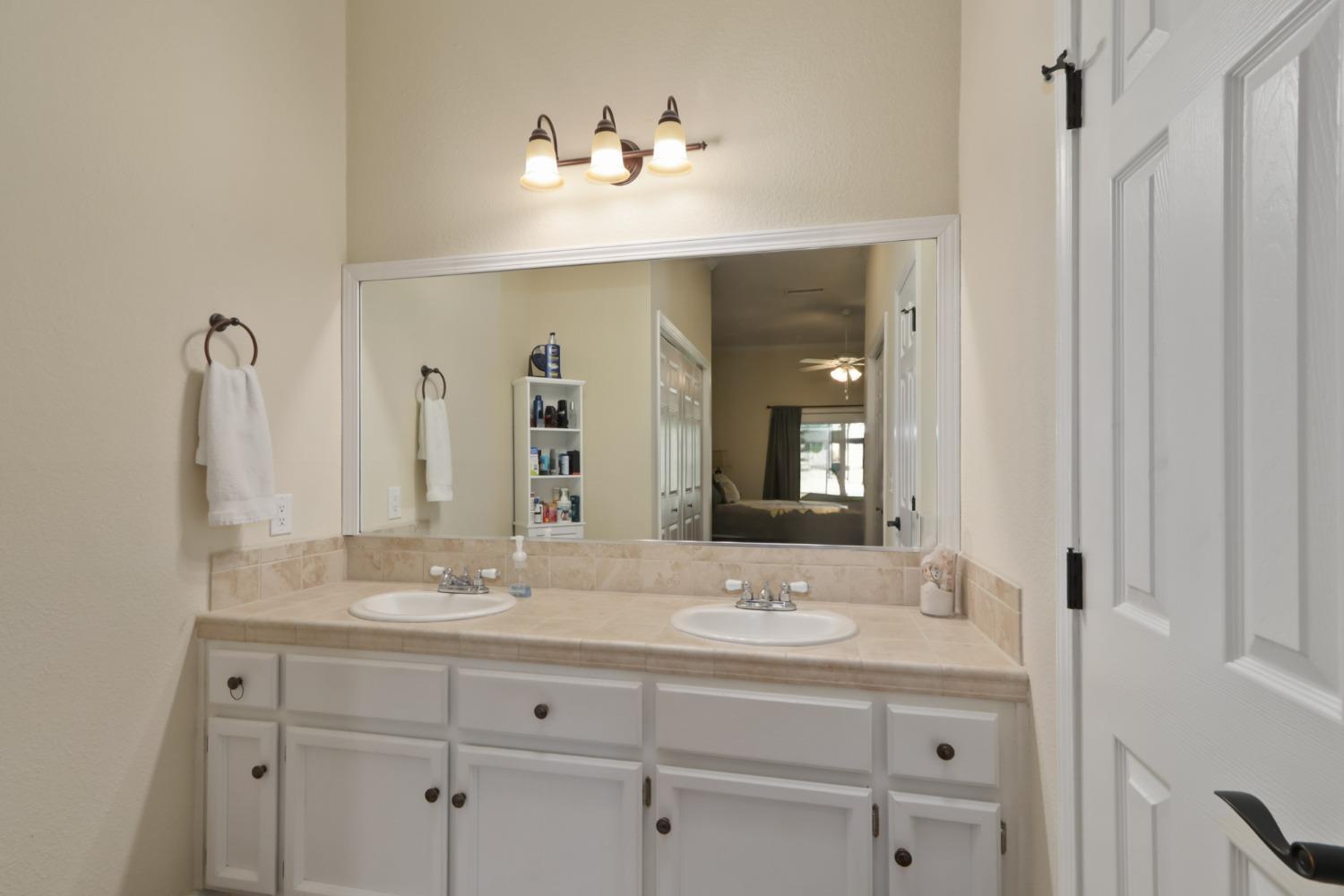 Detail Gallery Image 28 of 47 For 9258 Guillermina Court, Elk Grove,  CA 95758 - 3 Beds | 2 Baths