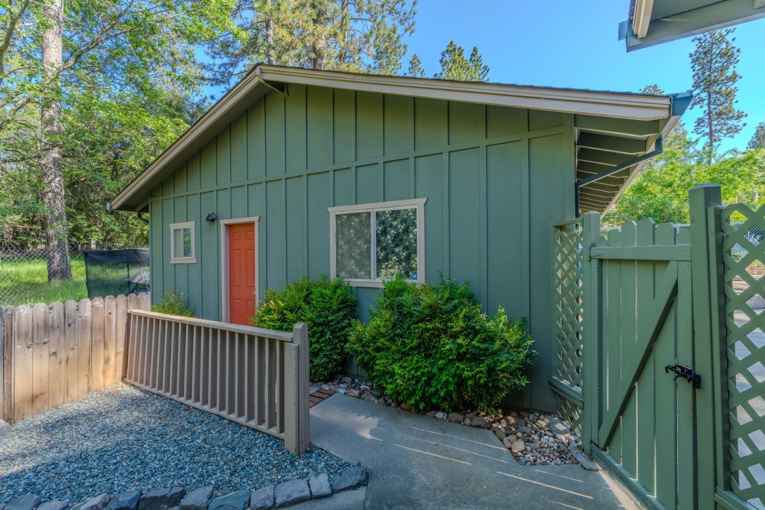 Detail Gallery Image 43 of 62 For 12019 Gold Strike Road, Pine Grove,  CA 95665 - 3 Beds | 2 Baths