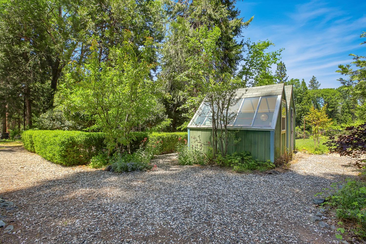Detail Gallery Image 47 of 92 For 14189 Meadow Dr, Grass Valley,  CA 95945 - 3 Beds | 2 Baths