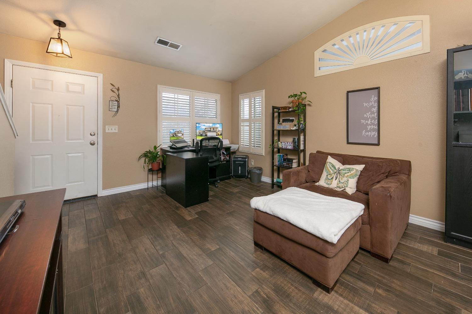 Detail Gallery Image 10 of 36 For 2062 Ulysses St, Stockton,  CA 95210 - 4 Beds | 2/1 Baths