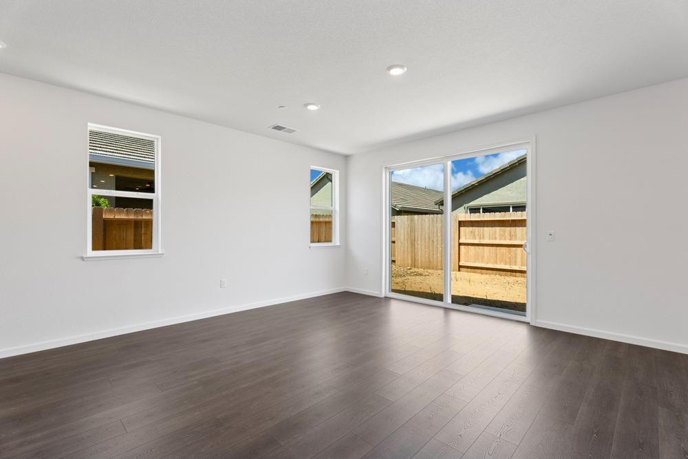 Detail Gallery Image 22 of 70 For 1204 Alpine Way, Lincoln,  CA 95648 - 2 Beds | 2/1 Baths