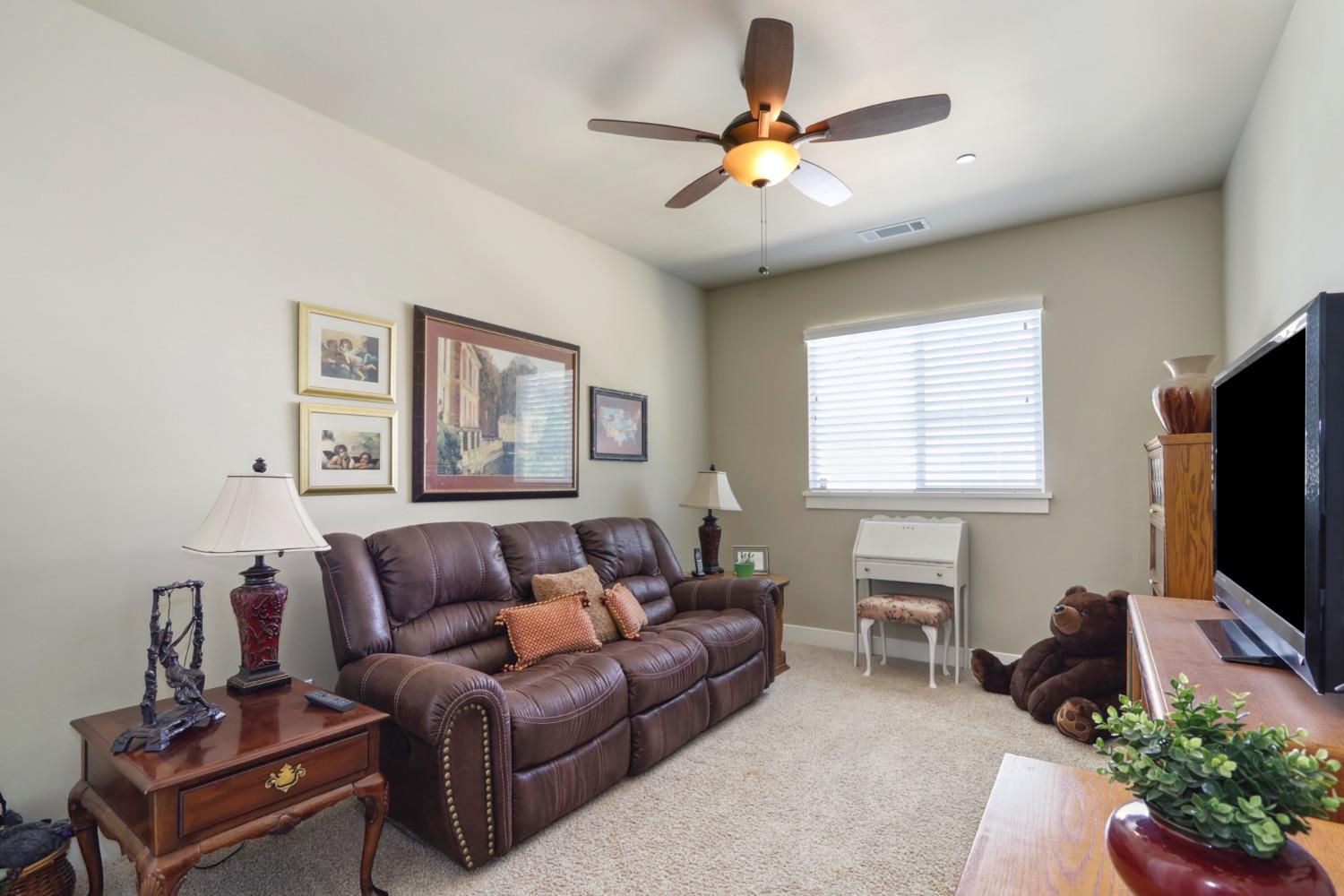 Detail Gallery Image 37 of 52 For 3614 Mono Pl, Davis,  CA 95618 - 3 Beds | 2/1 Baths