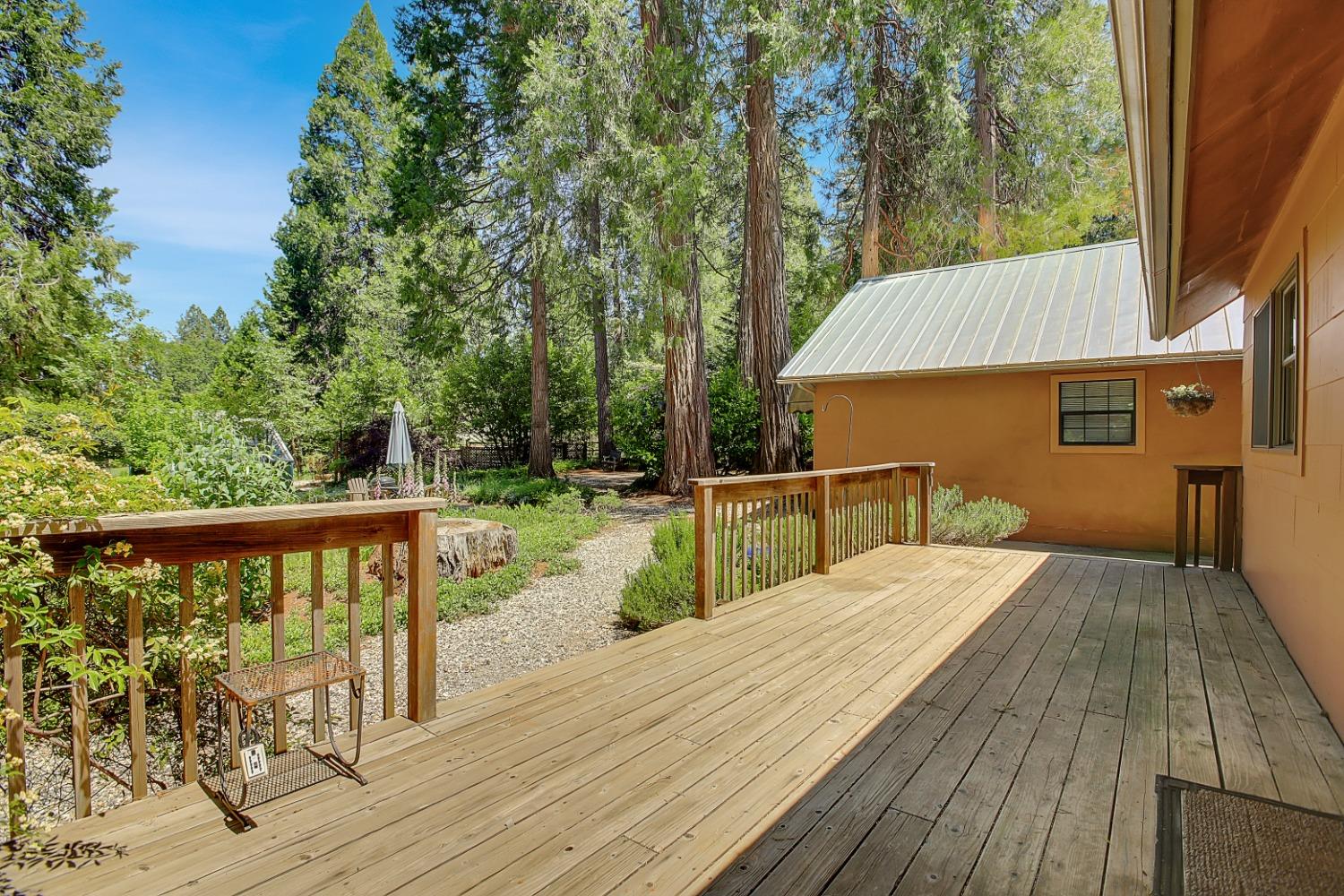 Detail Gallery Image 43 of 92 For 14189 Meadow Dr, Grass Valley,  CA 95945 - 3 Beds | 2 Baths