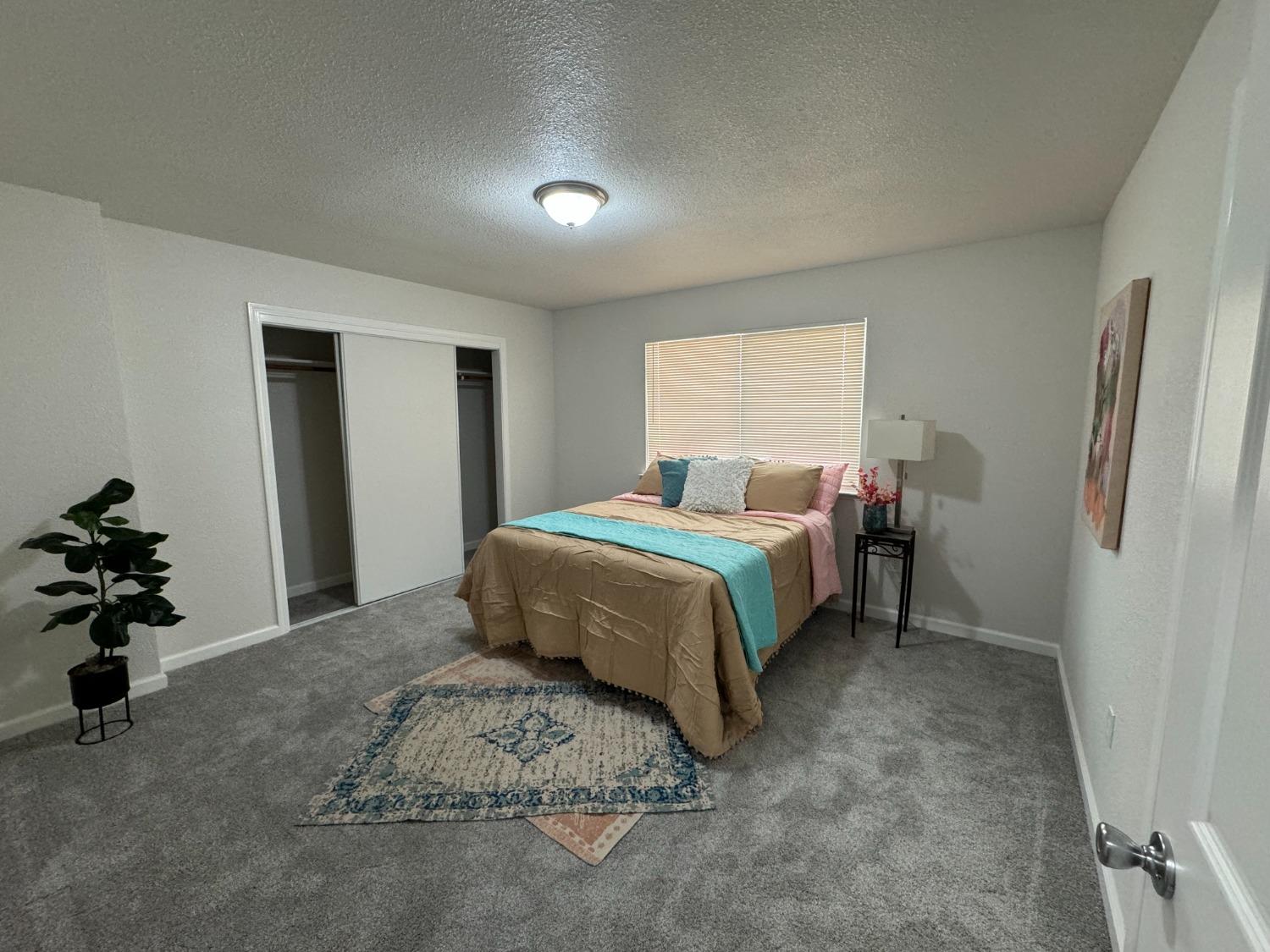 Detail Gallery Image 8 of 13 For 3421 Sierra St, Riverbank,  CA 95367 - 3 Beds | 2 Baths