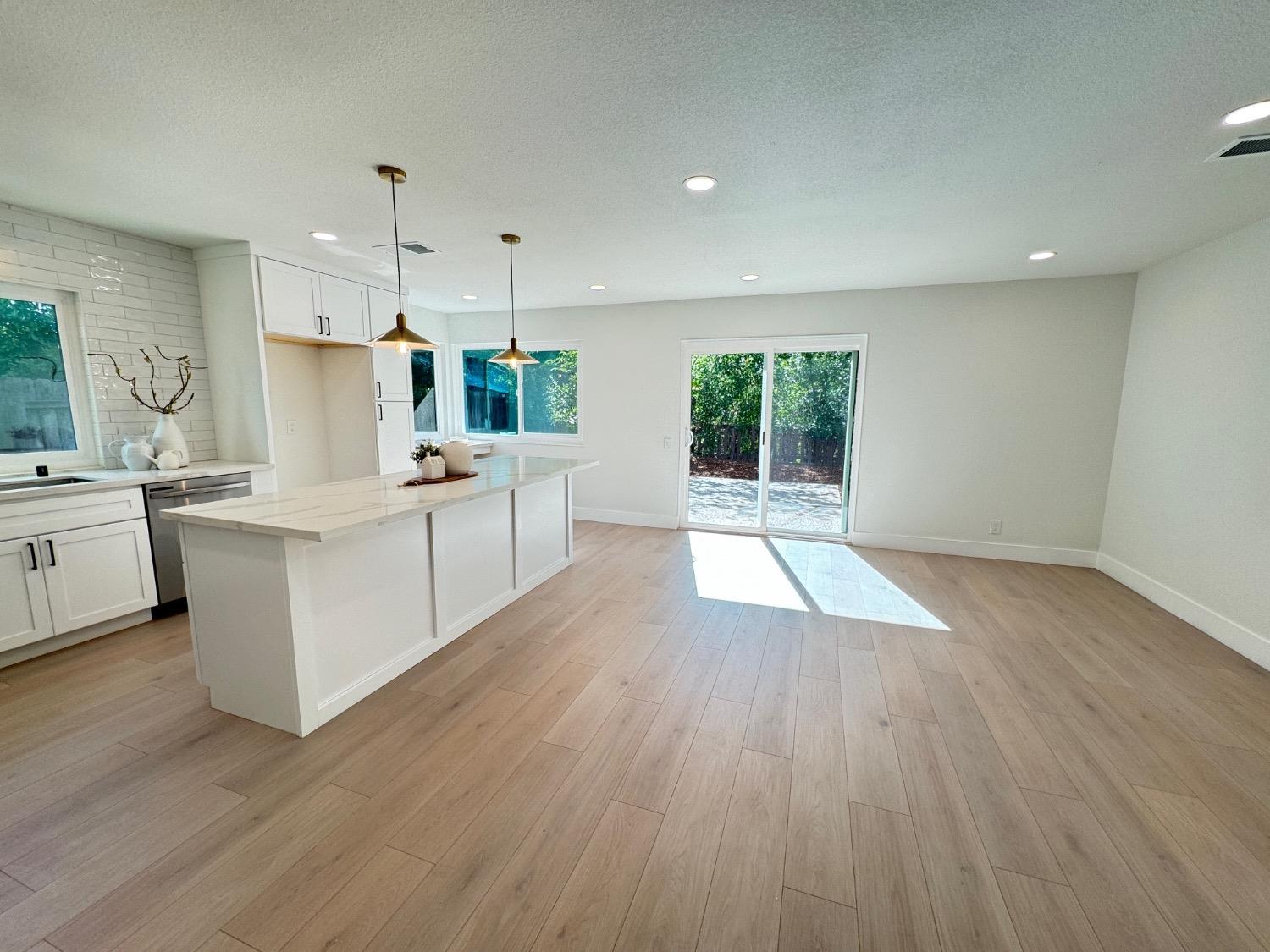 Detail Gallery Image 23 of 38 For 5517 Chamise Ct, Orangevale,  CA 95662 - 4 Beds | 2 Baths
