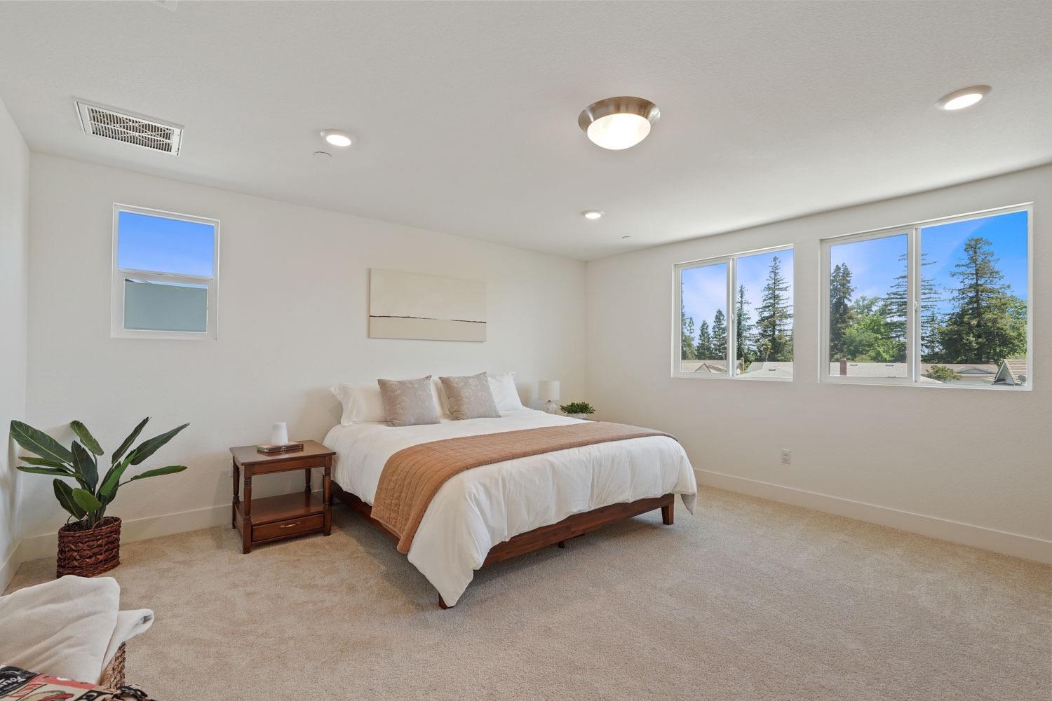 Detail Gallery Image 21 of 58 For 830 Talavera, Lodi,  CA 95242 - 4 Beds | 3/1 Baths