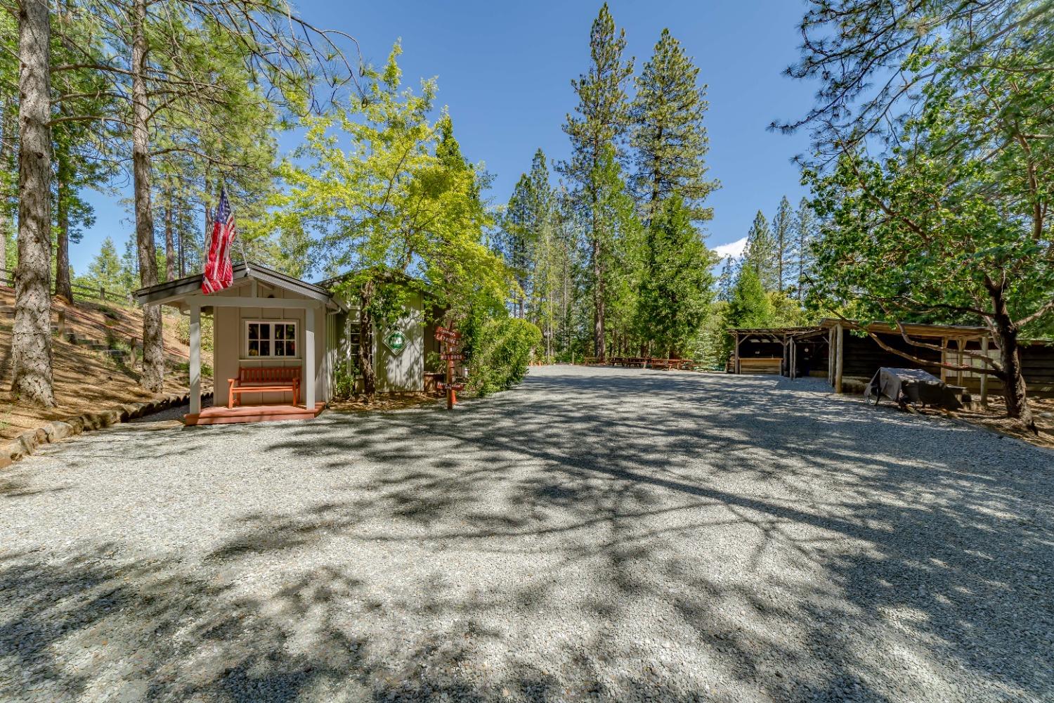 Detail Gallery Image 16 of 99 For 5860 Shoo Fly Rd, Placerville,  CA 95667 - 2 Beds | 2 Baths