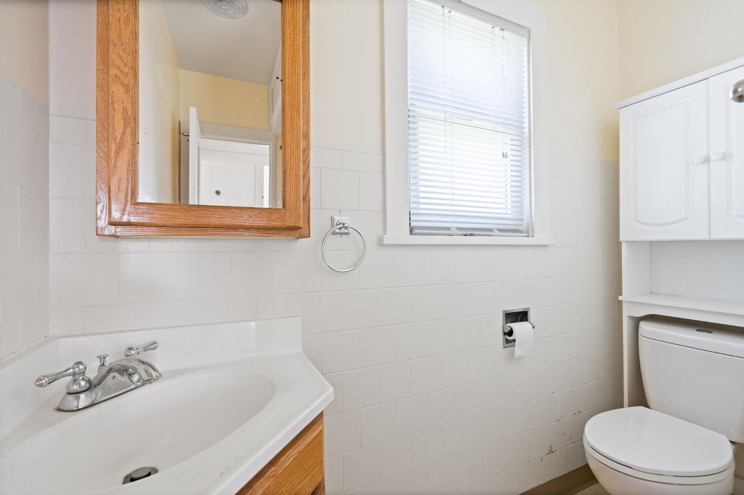 Detail Gallery Image 21 of 50 For 1156 Washington Ave, Albany,  CA 94706 - 3 Beds | 2 Baths