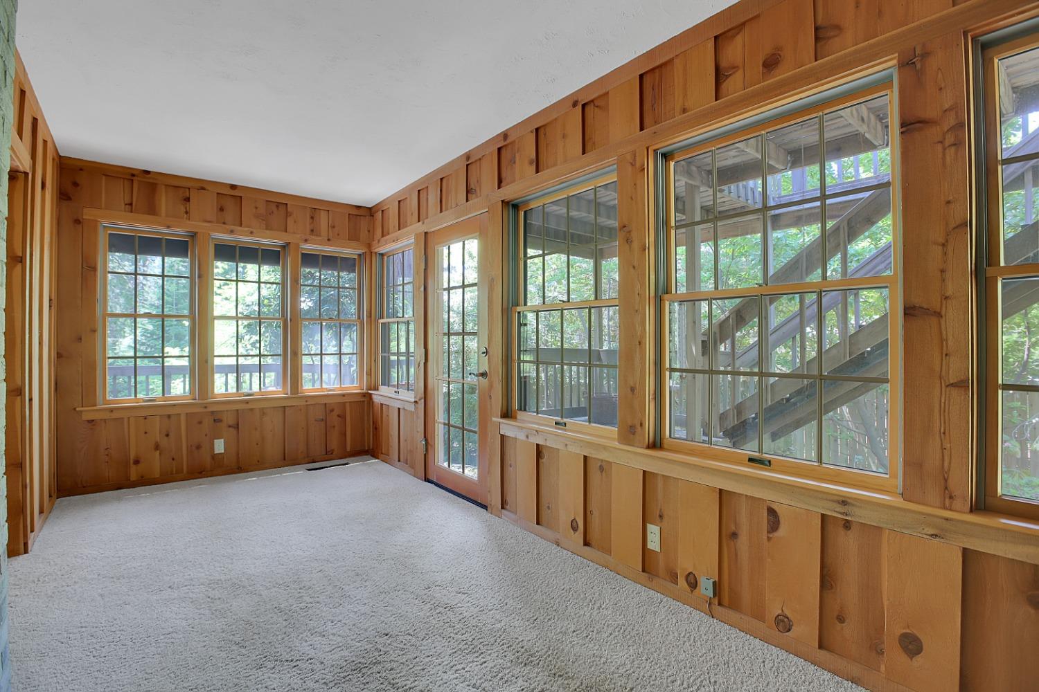 Detail Gallery Image 19 of 92 For 14189 Meadow Dr, Grass Valley,  CA 95945 - 3 Beds | 2 Baths
