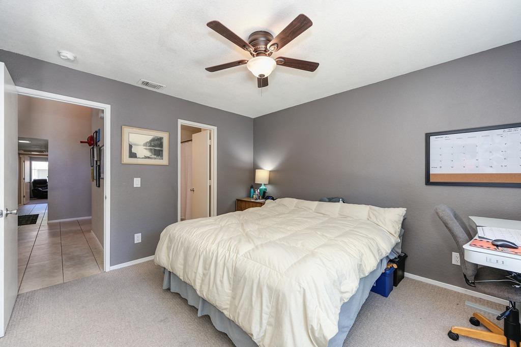 Detail Gallery Image 15 of 53 For 2668 Bradford Way, West Sacramento,  CA 95691 - 3 Beds | 2 Baths