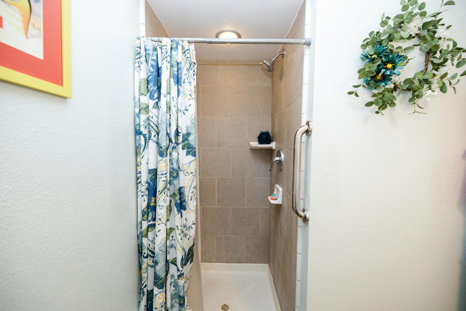 Detail Gallery Image 31 of 62 For 1208 Garnet Dr, Modesto,  CA 95355 - 3 Beds | 2 Baths