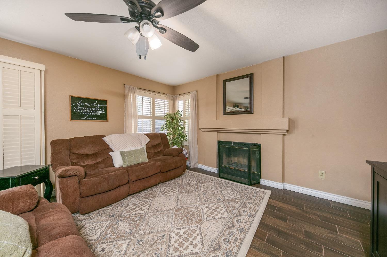 Detail Gallery Image 15 of 36 For 2062 Ulysses St, Stockton,  CA 95210 - 4 Beds | 2/1 Baths