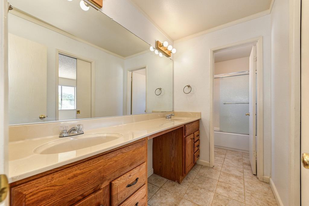 Detail Gallery Image 24 of 34 For 6037 Woodside Dr, Rocklin,  CA 95677 - 2 Beds | 1/1 Baths
