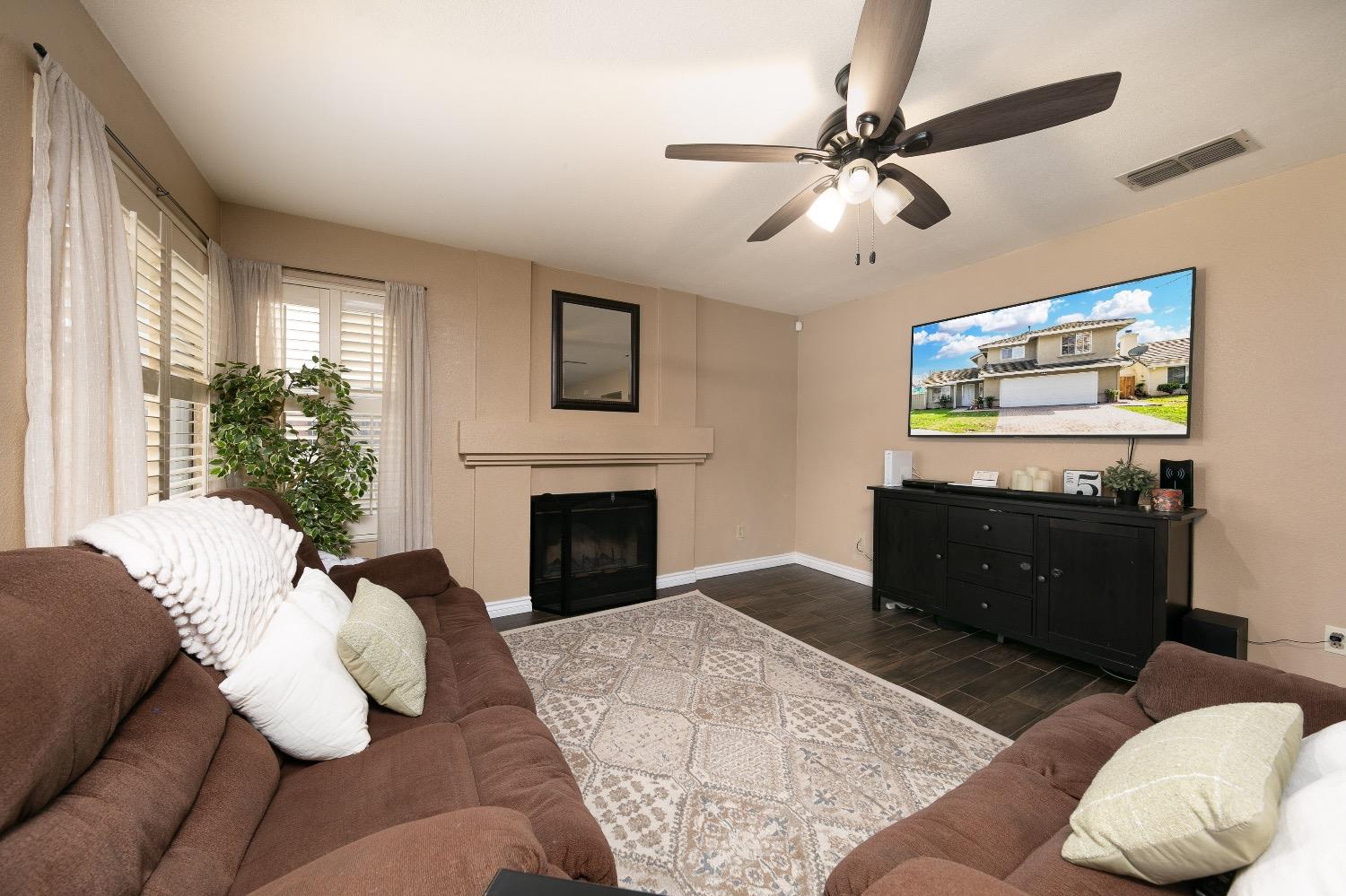 Detail Gallery Image 16 of 36 For 2062 Ulysses St, Stockton,  CA 95210 - 4 Beds | 2/1 Baths