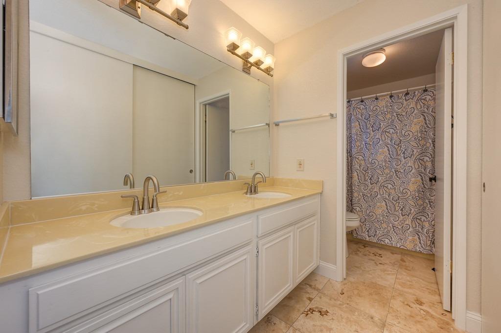Detail Gallery Image 45 of 58 For 1301 Mossbrook Ct, Roseville,  CA 95661 - 4 Beds | 2 Baths