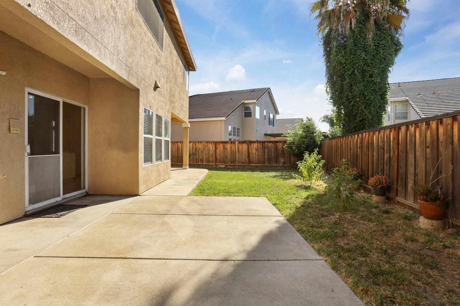 Detail Gallery Image 24 of 29 For 1415 Yorkshire Loop, Tracy,  CA 95376 - 4 Beds | 2/1 Baths