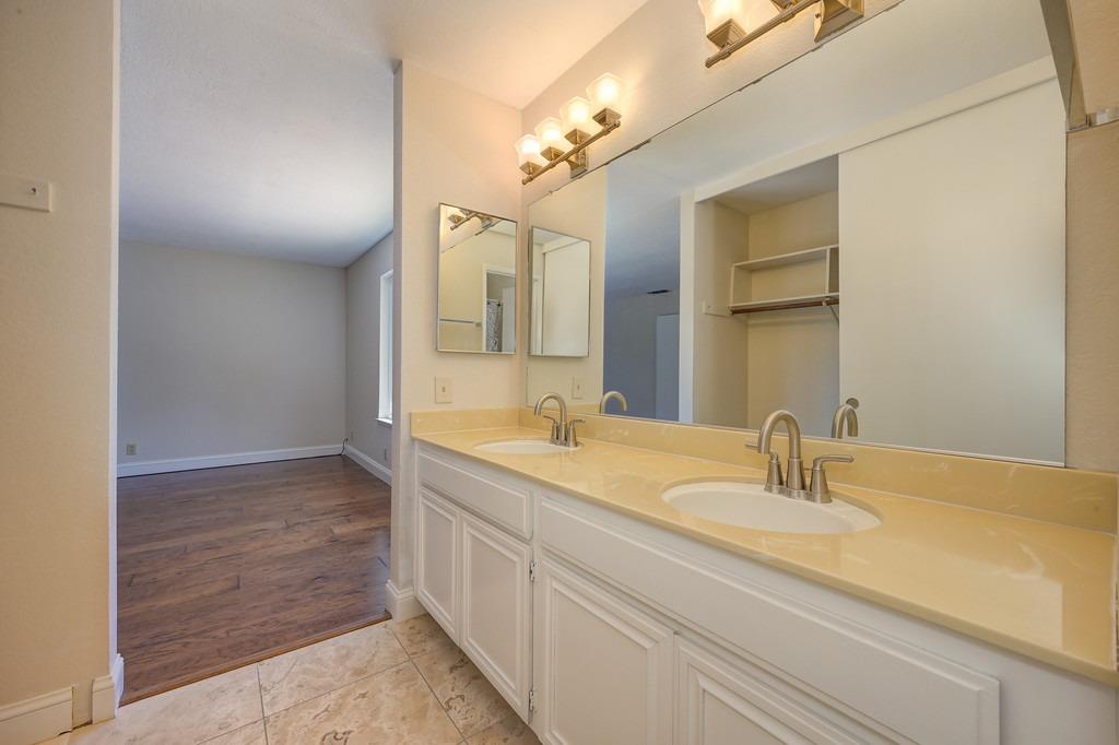 Detail Gallery Image 47 of 58 For 1301 Mossbrook Ct, Roseville,  CA 95661 - 4 Beds | 2 Baths