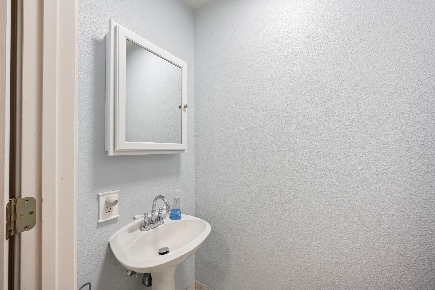 Detail Gallery Image 23 of 43 For 2851 Mount Danaher Rd, Camino,  CA 95709 - 5 Beds | 3/1 Baths